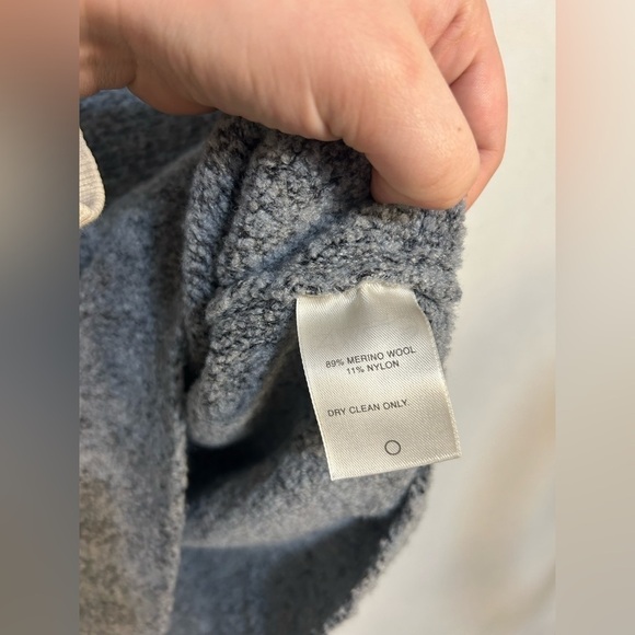 Classiques entier wool blend turtle neck sweater - Picture 4 of 5